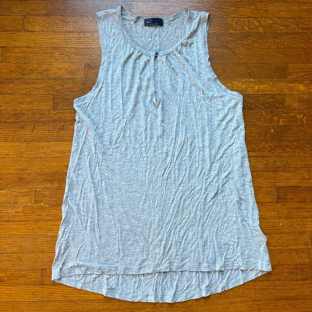 Gap Gray Knit Keyhole Tank Top S